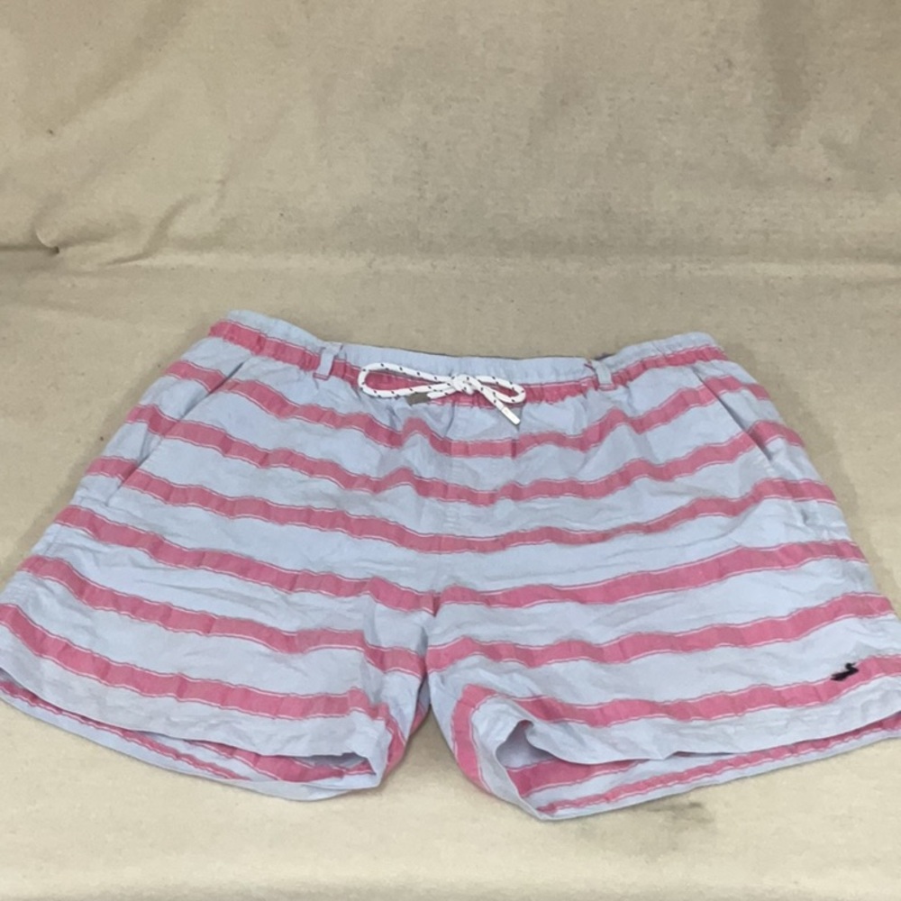 EUC Mens Southern Marsh swim trunks with mesh lining